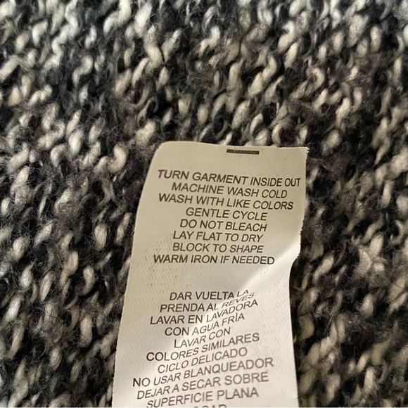 🎈Kensie heather gray shawl sweater fringe  goth Y2K open front long cardigan S - Picture 8 of 8